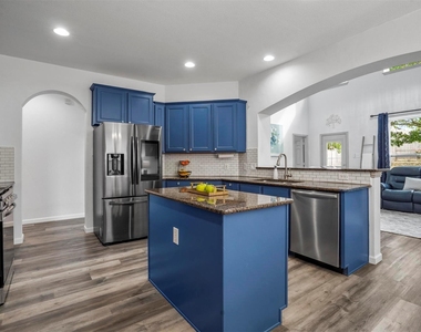 4924 Obrien Way - Photo Thumbnail 16