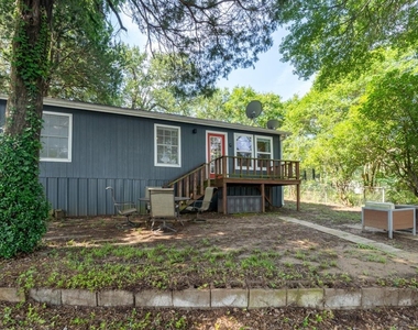 140 Lynn Creek Drive - Photo Thumbnail 23