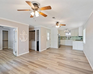 140 Lynn Creek Drive - Photo Thumbnail 8
