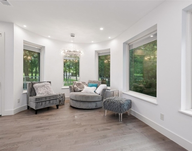 4605 E Parker Road - Photo Thumbnail 14
