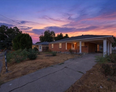 1919 Yucca Drive - Photo Thumbnail 1