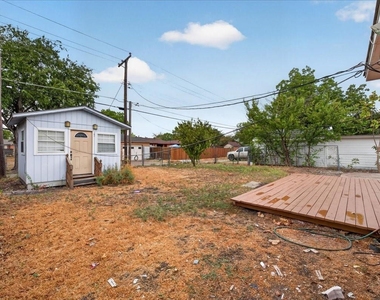 1919 Yucca Drive - Photo Thumbnail 24