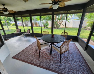 1315 Se Petunia Avenue - Photo Thumbnail 30