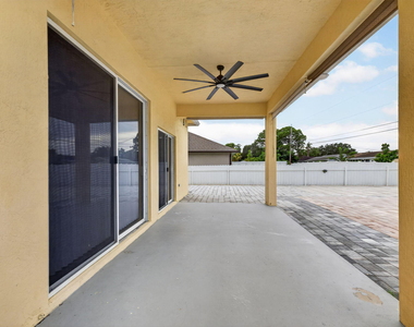431 Sw Molloy Street - Photo Thumbnail 18