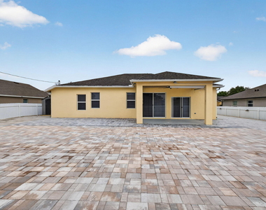 431 Sw Molloy Street - Photo Thumbnail 21