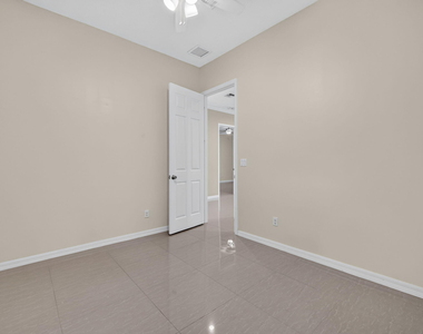 431 Sw Molloy Street - Photo Thumbnail 23