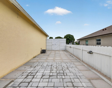 431 Sw Molloy Street - Photo Thumbnail 17