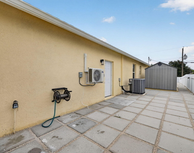 431 Sw Molloy Street - Photo Thumbnail 16
