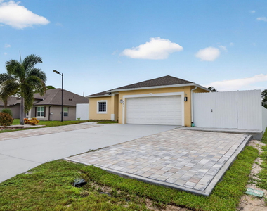 431 Sw Molloy Street - Photo Thumbnail 1