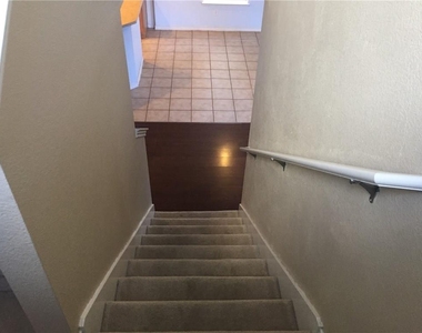 6908 Planters Row Drive - Photo Thumbnail 21