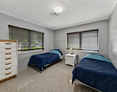 239 Ne 24th Avenue - Photo Thumbnail 17