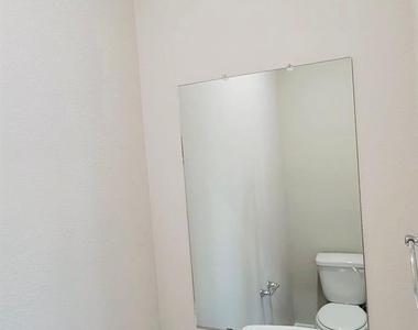 2533 Gaulding Street - Photo Thumbnail 17