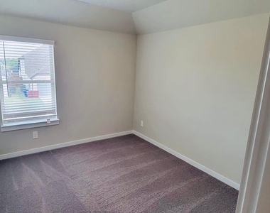 2533 Gaulding Street - Photo Thumbnail 3