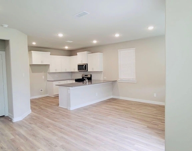 2533 Gaulding Street - Photo Thumbnail 1