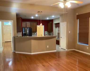 9120 Rose Court - Photo Thumbnail 5