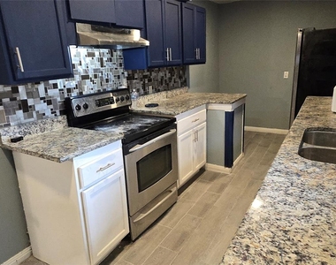 1702 Pisces Street - Photo Thumbnail 15