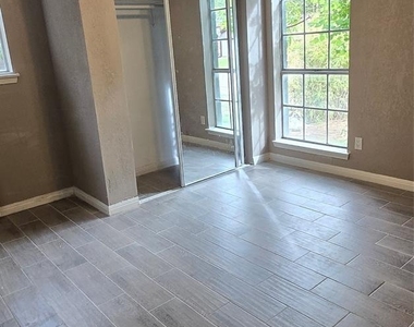 1702 Pisces Street - Photo Thumbnail 6