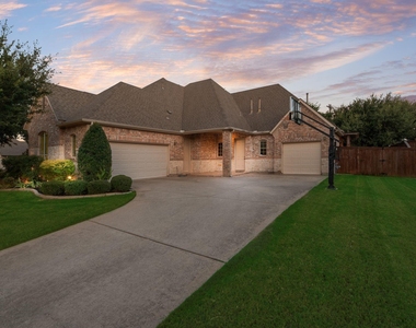 1516 Silverleaf Drive - Photo Thumbnail 2