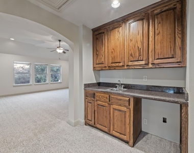 1516 Silverleaf Drive - Photo Thumbnail 26