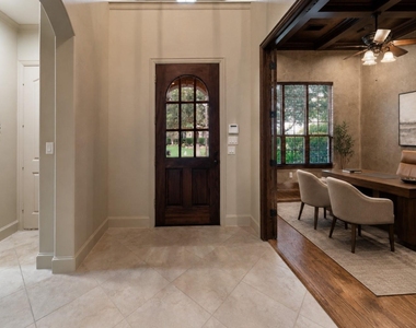 1516 Silverleaf Drive - Photo Thumbnail 5