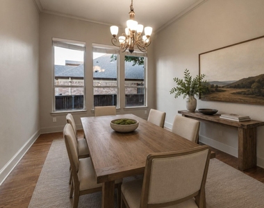 1516 Silverleaf Drive - Photo Thumbnail 8
