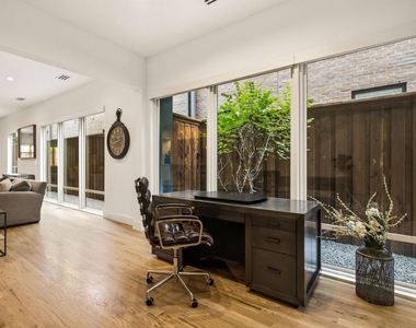 5133 Vickery Boulevard - Photo Thumbnail 5