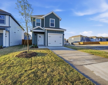 204 Tall Cedar Way - Photo Thumbnail 20