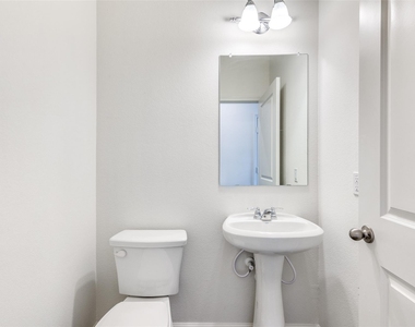 5516 Brownstone Lane - Photo Thumbnail 32