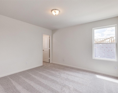 5516 Brownstone Lane - Photo Thumbnail 16