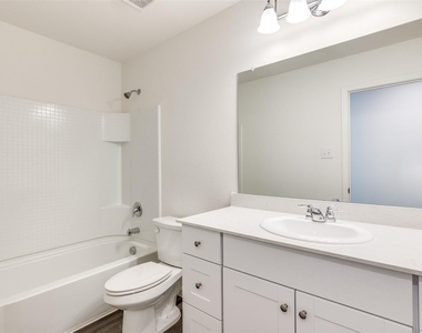 5516 Brownstone Lane - Photo Thumbnail 20