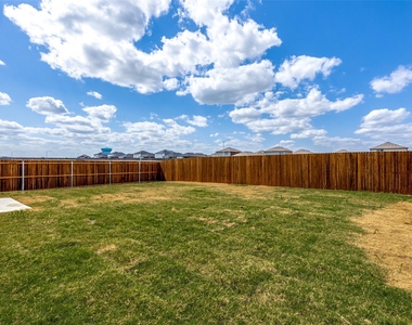 5516 Brownstone Lane - Photo Thumbnail 35