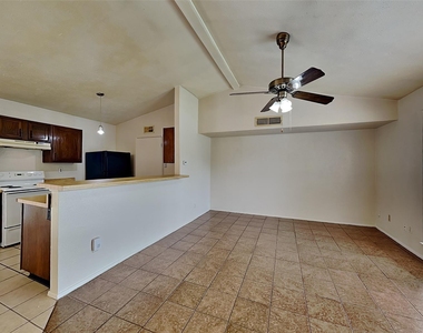 7313 Pineberry Road - Photo Thumbnail 4