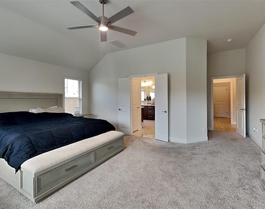 335 Chapel Hill Drive - Photo Thumbnail 6