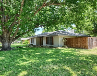 4049 Alicante Avenue - Photo Thumbnail 21