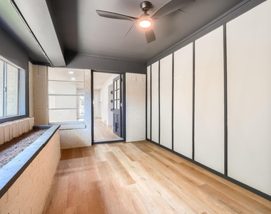 4049 Alicante Avenue - Photo Thumbnail 18