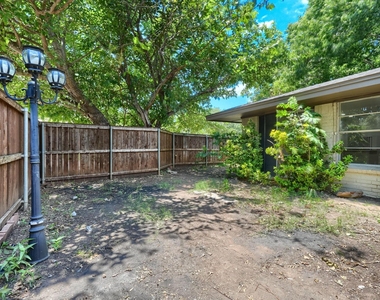 4049 Alicante Avenue - Photo Thumbnail 26