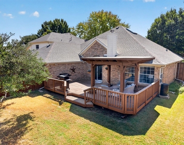 10908 Shadow Brook Lane - Photo Thumbnail 27