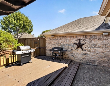 10908 Shadow Brook Lane - Photo Thumbnail 24