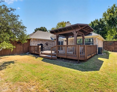 10908 Shadow Brook Lane - Photo Thumbnail 25