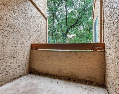 5550 Spring Valley - Photo Thumbnail 18