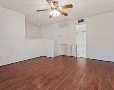 5550 Spring Valley - Photo Thumbnail 9