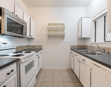 5550 Spring Valley - Photo Thumbnail 1