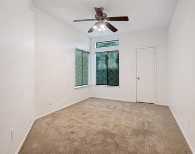 5550 Spring Valley - Photo Thumbnail 15