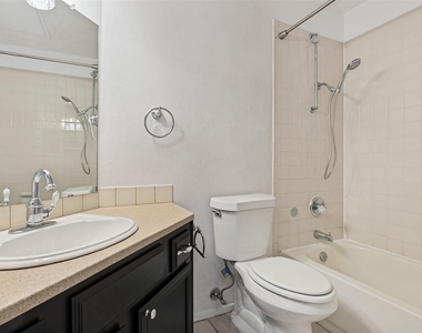 5550 Spring Valley - Photo Thumbnail 17