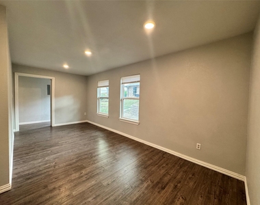 4225 Sue Court - Photo Thumbnail 7