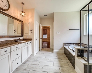 13086 Early Wood Drive - Photo Thumbnail 5