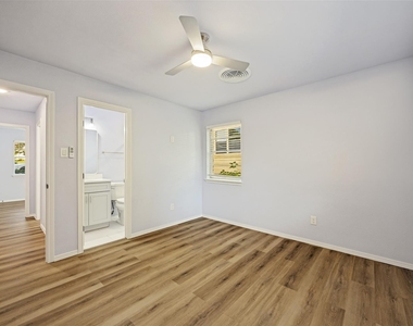 1214 W Morgan Street - Photo Thumbnail 14