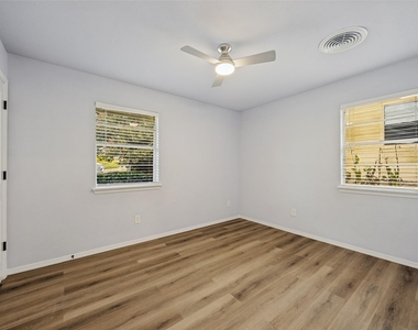 1214 W Morgan Street - Photo Thumbnail 13