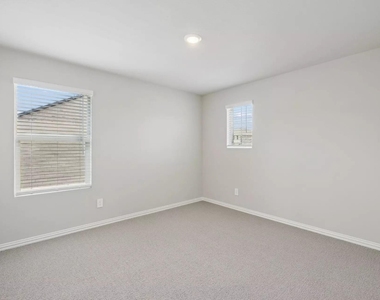 525 Blanton Street - Photo Thumbnail 32