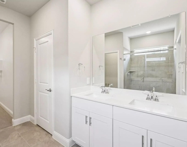 525 Blanton Street - Photo Thumbnail 35